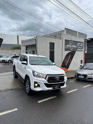TOYOTA HILUX 2.7 SR 4X2 CD 16V FLEX 4P AUTOMÁTICO TOYOTA HILUX 2.7 SR 4X2 CD 16V FLEX 4P AUTOMÁTICO
